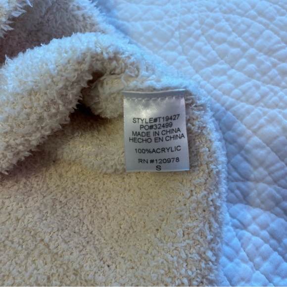 Entro Shift the Focus Button Front Cardigan Sweater Ivory Small Oversized Cozy - Picture 8 of 9